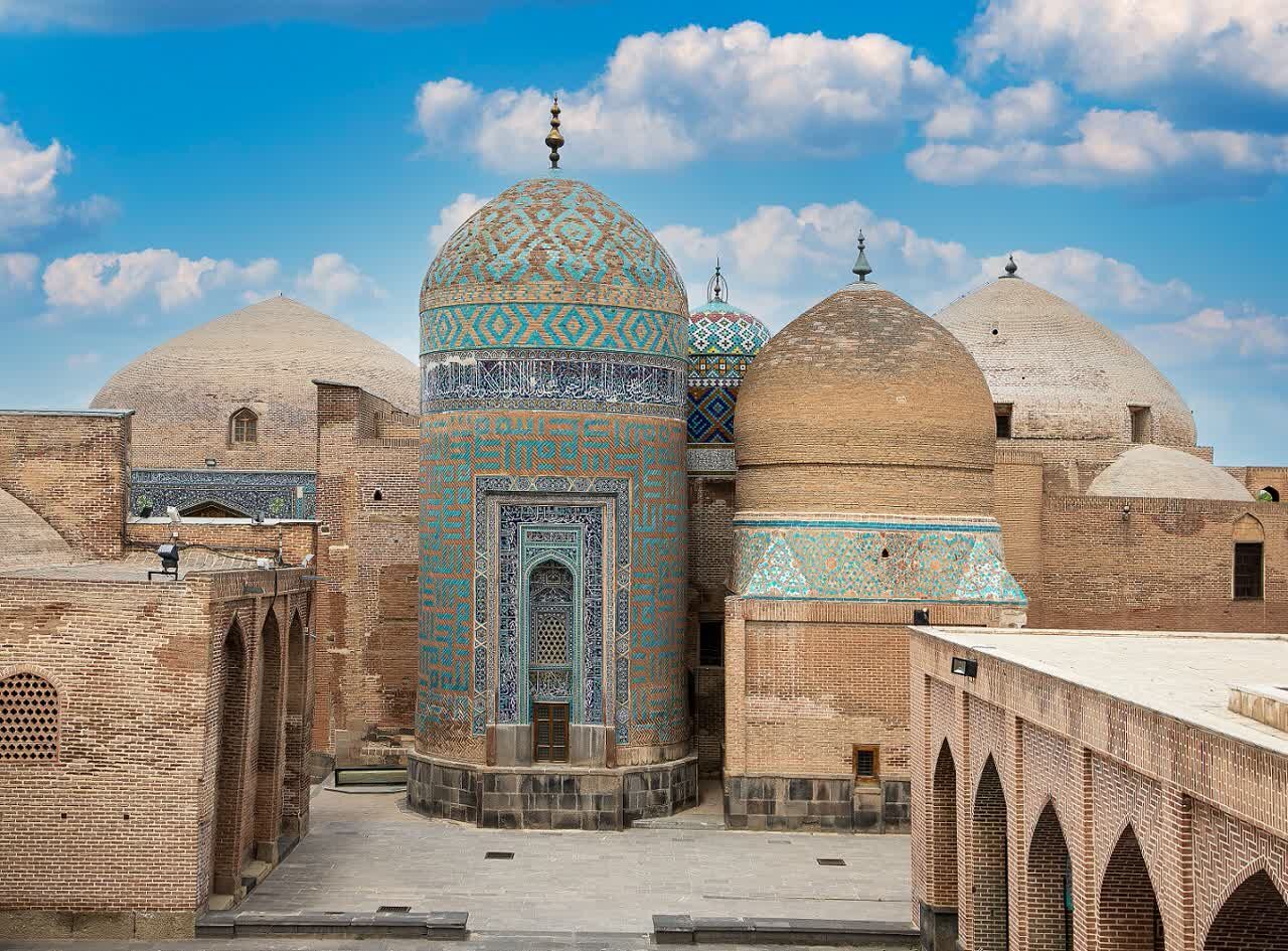 پیام آذری