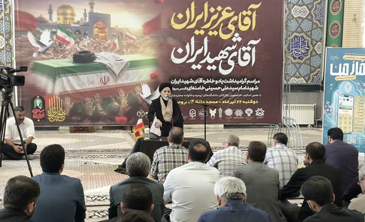 مکتب فکری مقام معظم رهبری شهید در دانشگاه‌ها تبیین و ترویج شود
