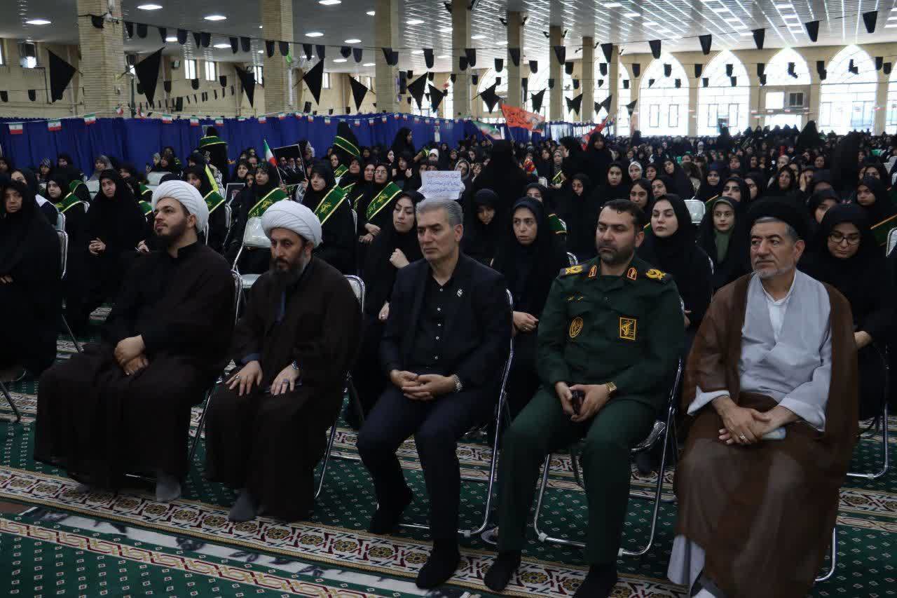 برگزار ی اجتماع بزرگ بانوان و دختران زینبی در خوی