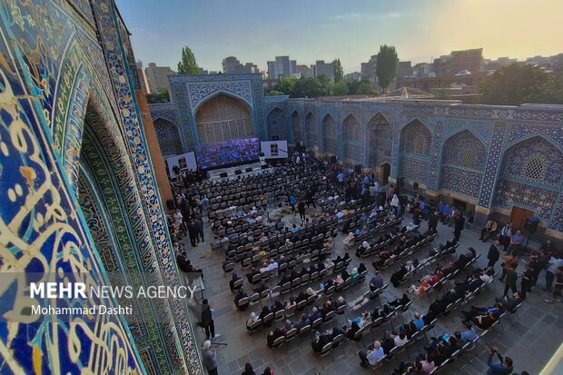 پیام آذری