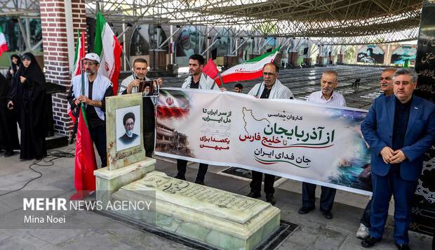 «کاروان حماسه» از تبریز به سوی قلب خلیج فارس به راه افتاد