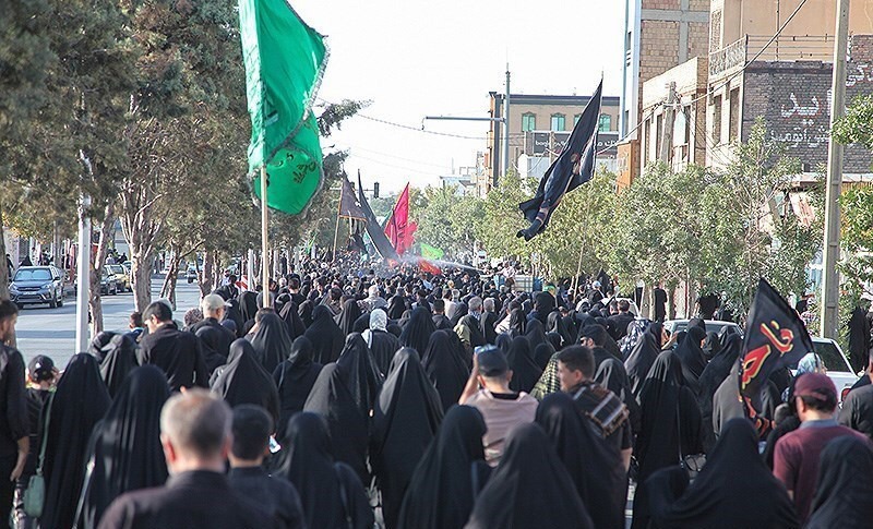 پیاده‌روی دلدادگان اربعین حسینی در باغ رضوان ارومیه برگزار می‌شود