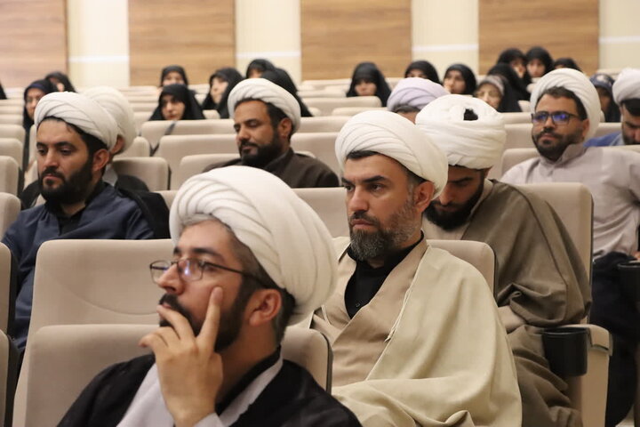 پیام آذری