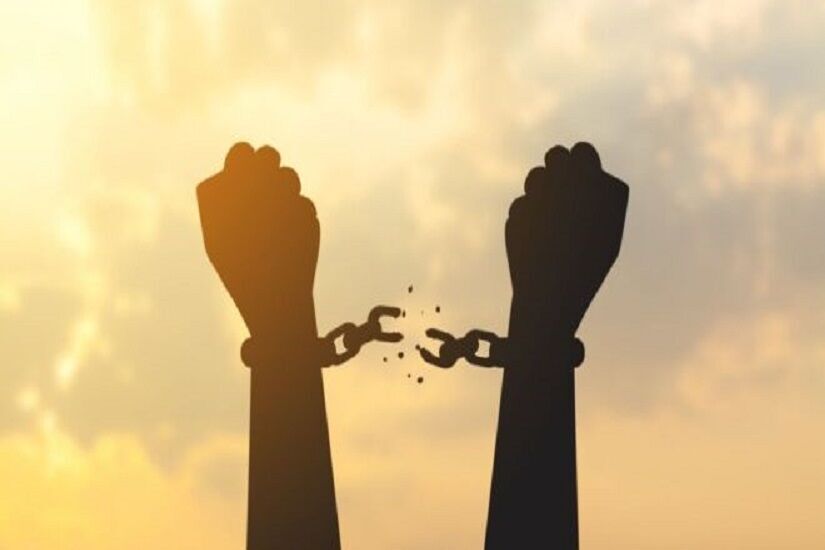 پیام آذری