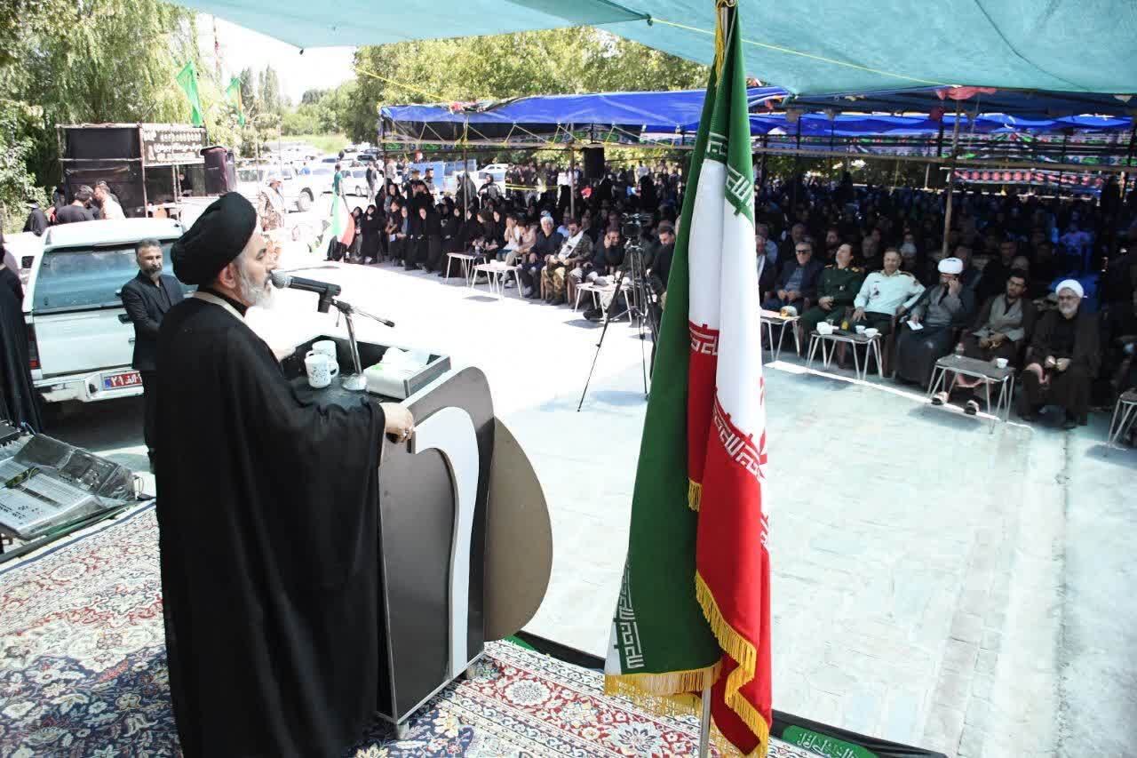 پیام آذری