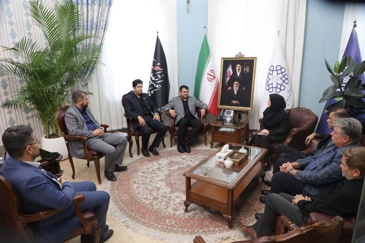 پیام آذری