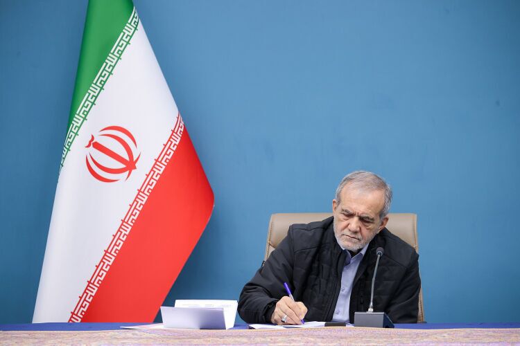 پیام آذری
