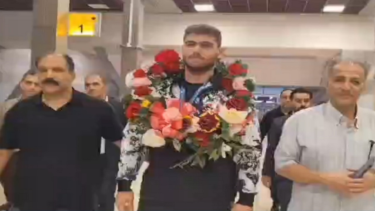 پیام آذری