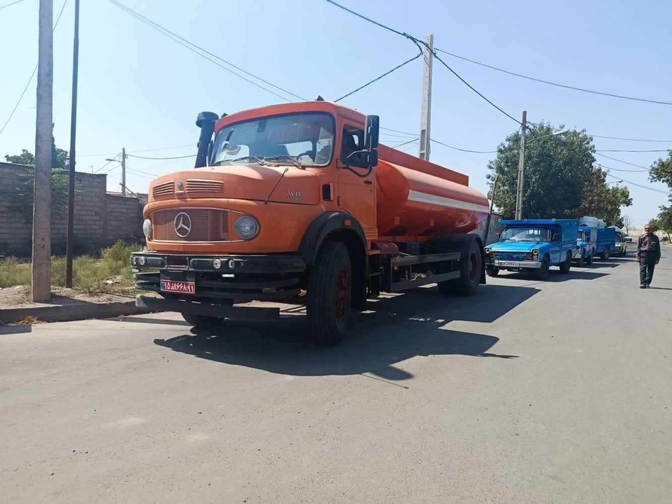 آغاز توزیع مخازن آب میان عشایر اردبیل