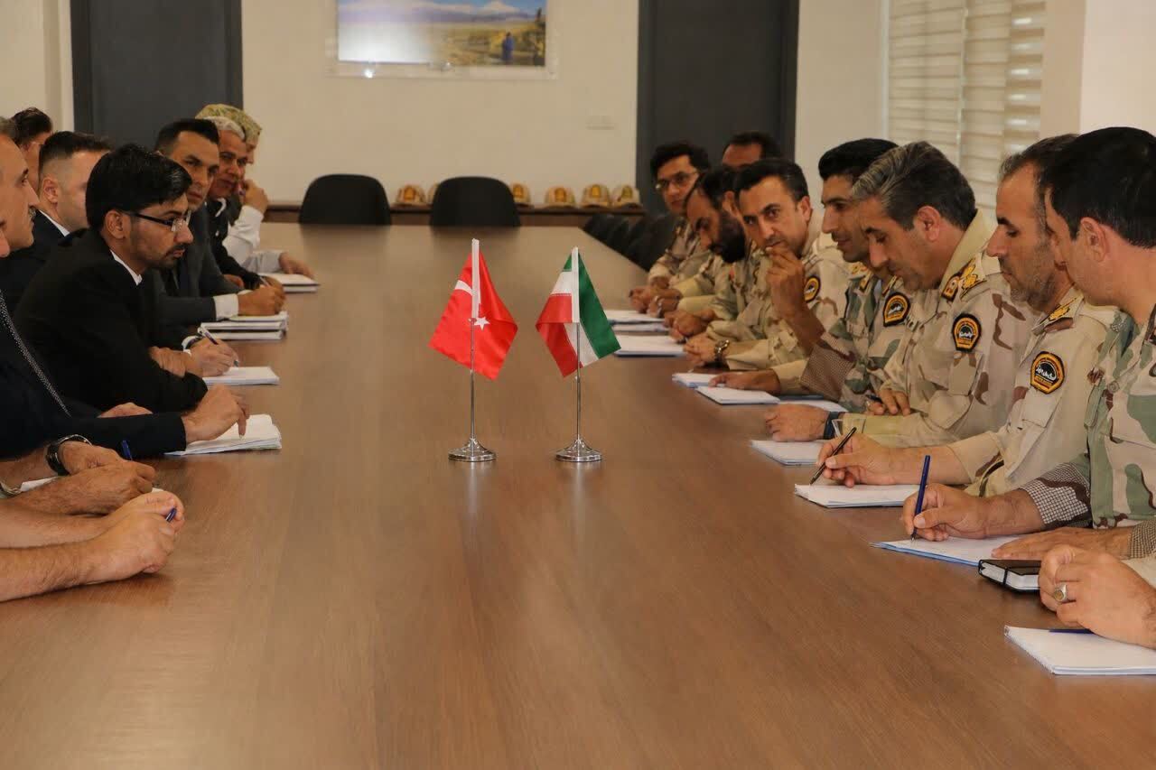 پیام آذری