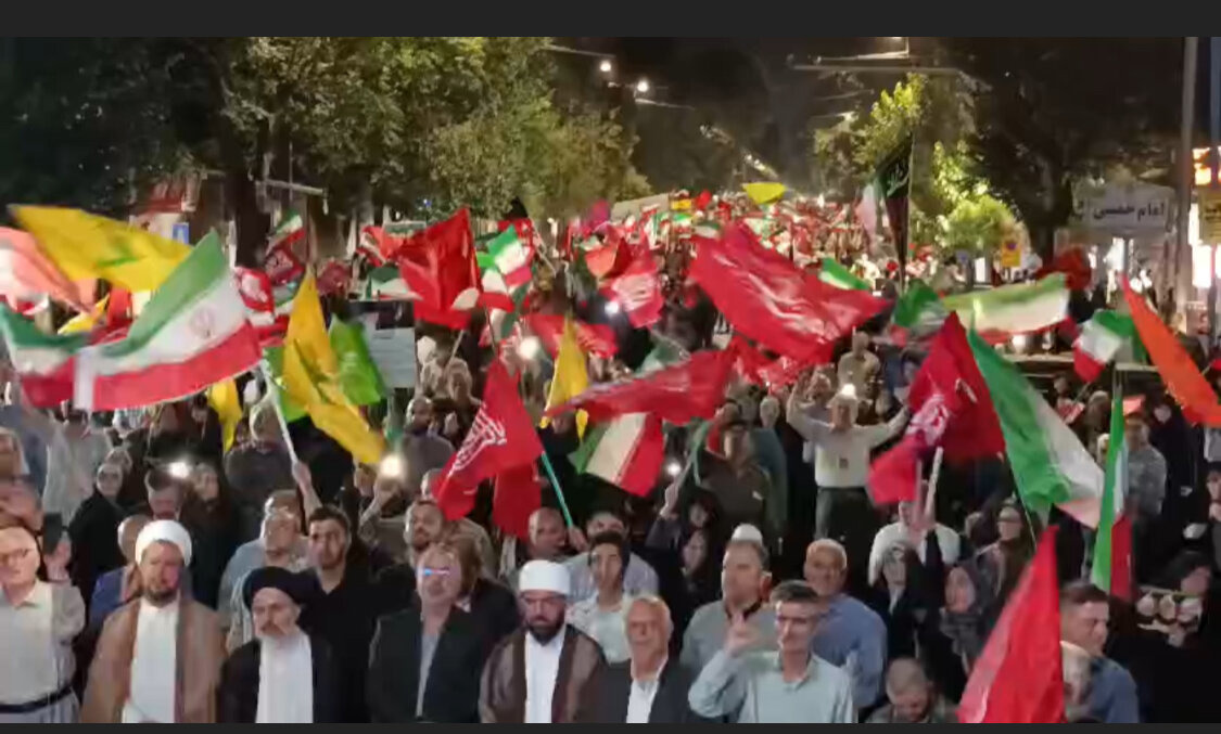 تداوم حمایت مردم ارومیه از رهبری و انقلاب در اجتماعات شبانه