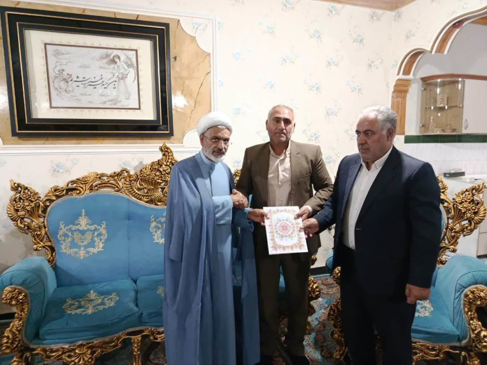 تجلیل از استاد ایرج سلیمانزاده نخبه هنری شاهین دژ