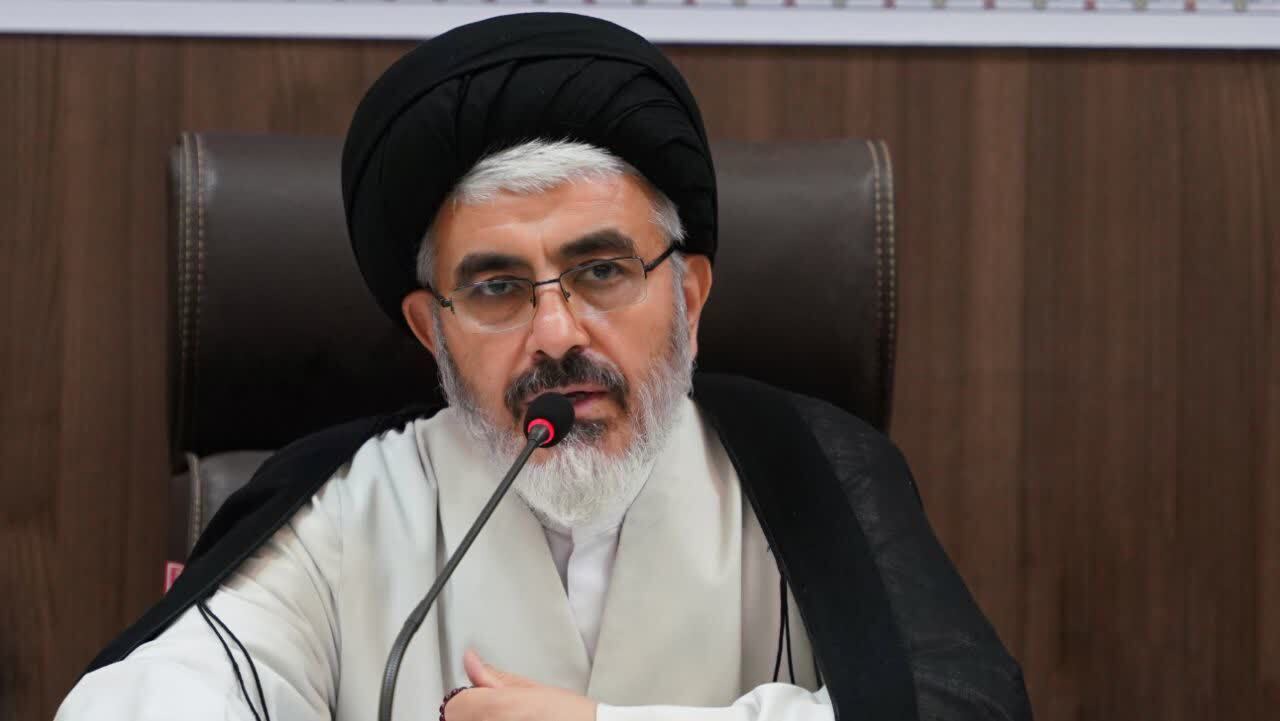 امام جمعه ارومیه:گره گشایی از کار مردم و توجه به معنویت، ارکان اصلی مدیریت در نظام اسلامی هستند