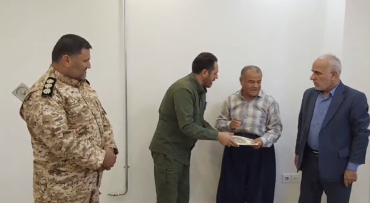 پیام آذری