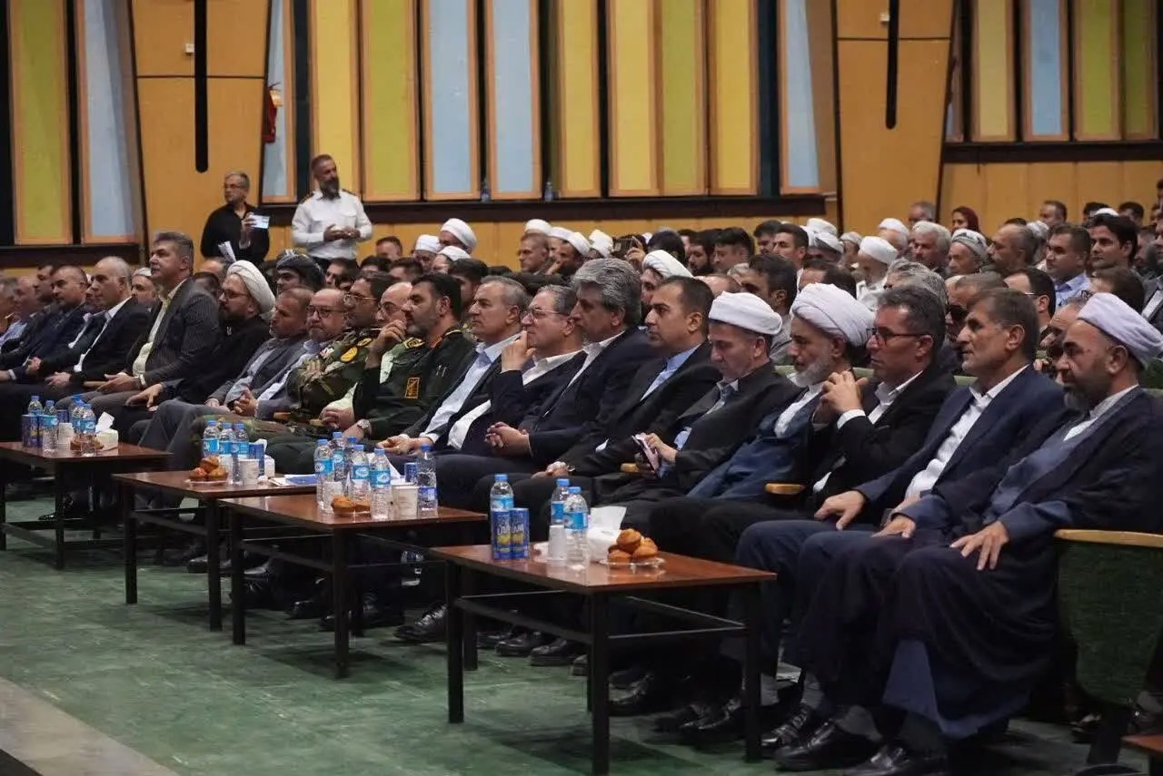 🎬 برگزاری همایش گرامیداشت هفته وحدت و دولت در مهاباد با حضور استاندار