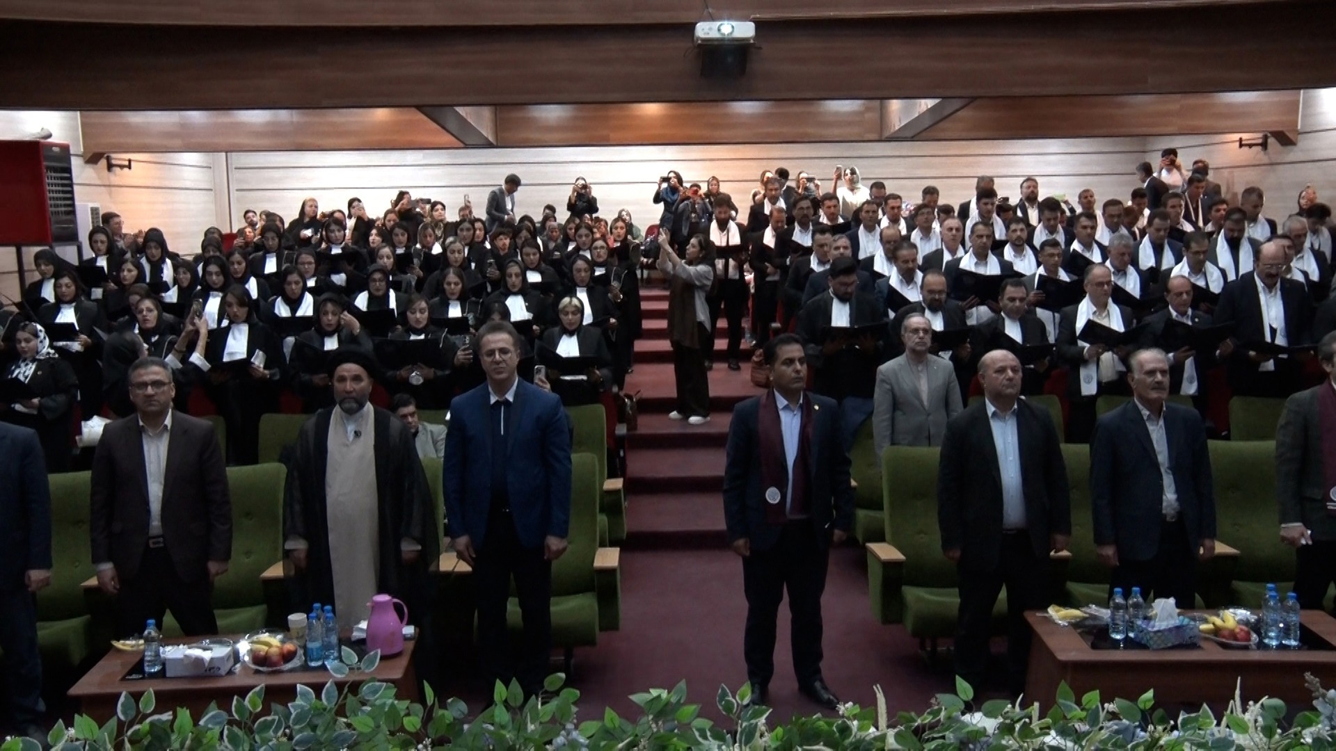 تحلیف ۱۱۲ نفر از کارآموزان وکالت مرکز وکلای قوه قضائیه آذربایجان غربی