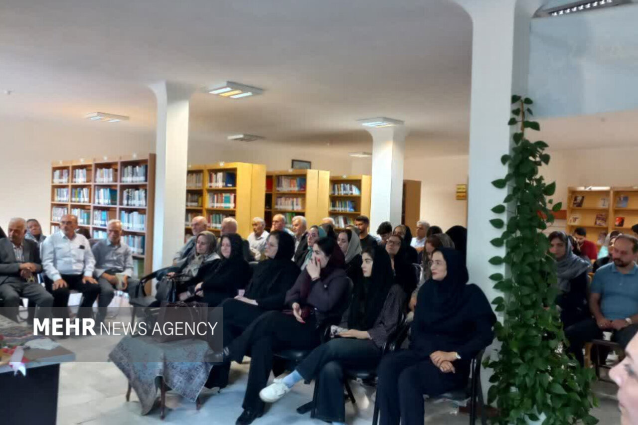 آیین رونمایی،نقد و بررسی کتاب «قدرت قدم‌های کوچک» در نمین
