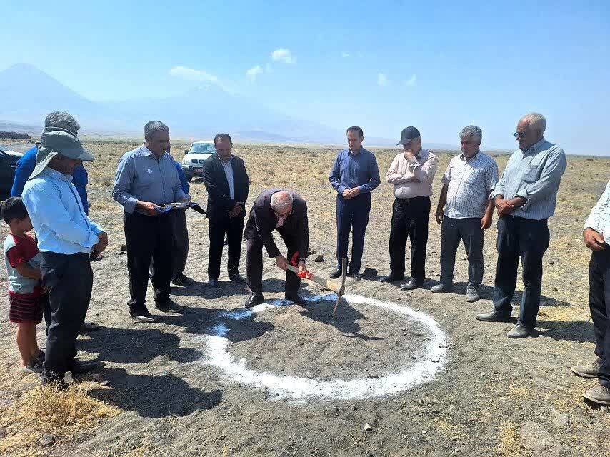 کلنگ‌زنی طرح  احداث مخزن ۵۰ مترمکعبی آب در روستای پنجرلو ماکو