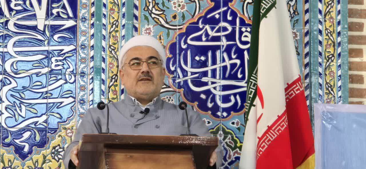 امام جمعه سردشت: سیره پیامبر (ص) باید در زندگی اجتماعی مسلمانان الگو باشد