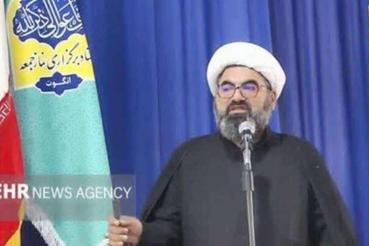 مسئولان مشکلات اقتصادی و معیشتی مردم را تا حصول نتیجه پیگیری کنند