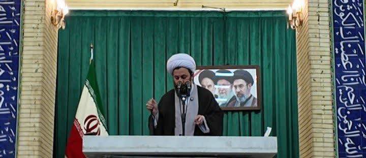 امام جمعه خوی: دولت قوی زمینه ساز ایران قوی است