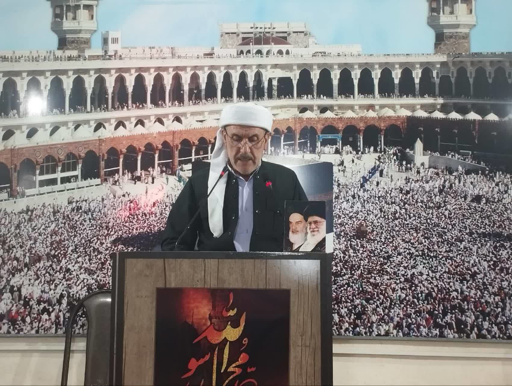 تأکید امام جمعه موقت بوکان بر وحدت عملی