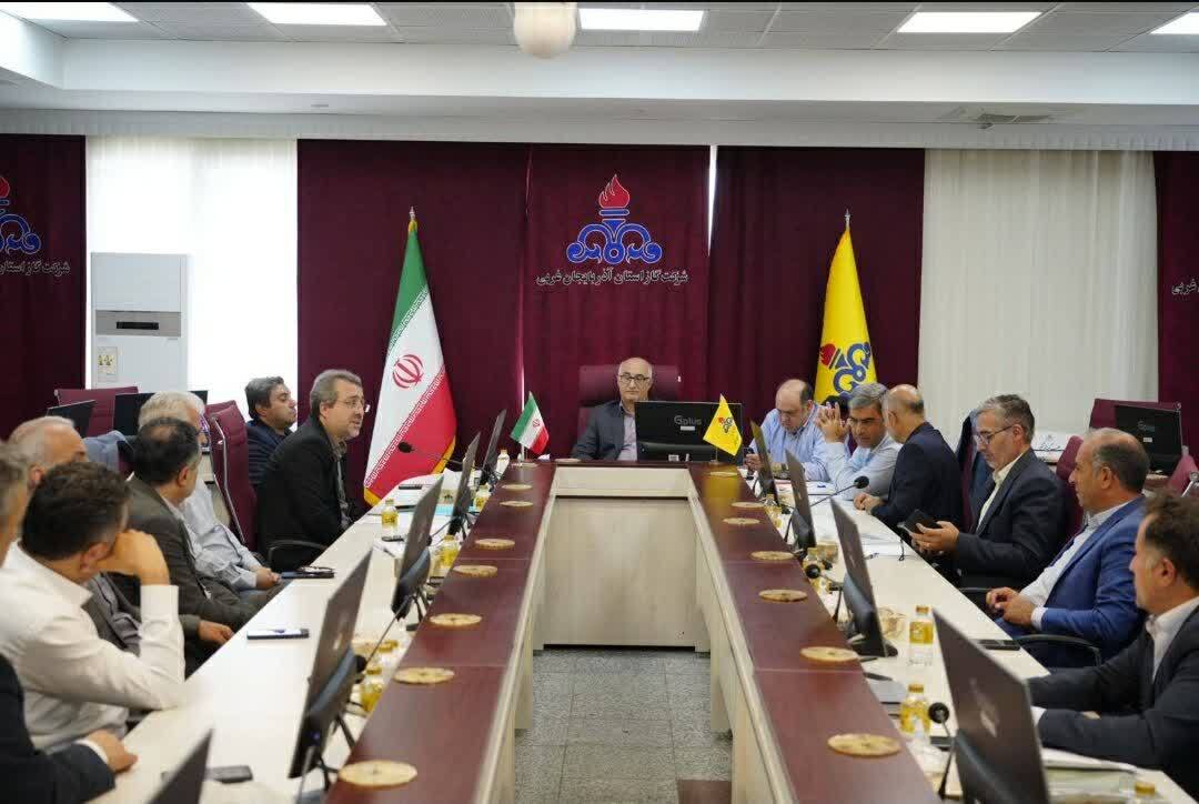 پیام آذری