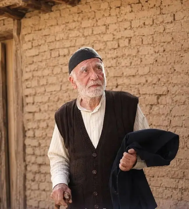 پیام آذری