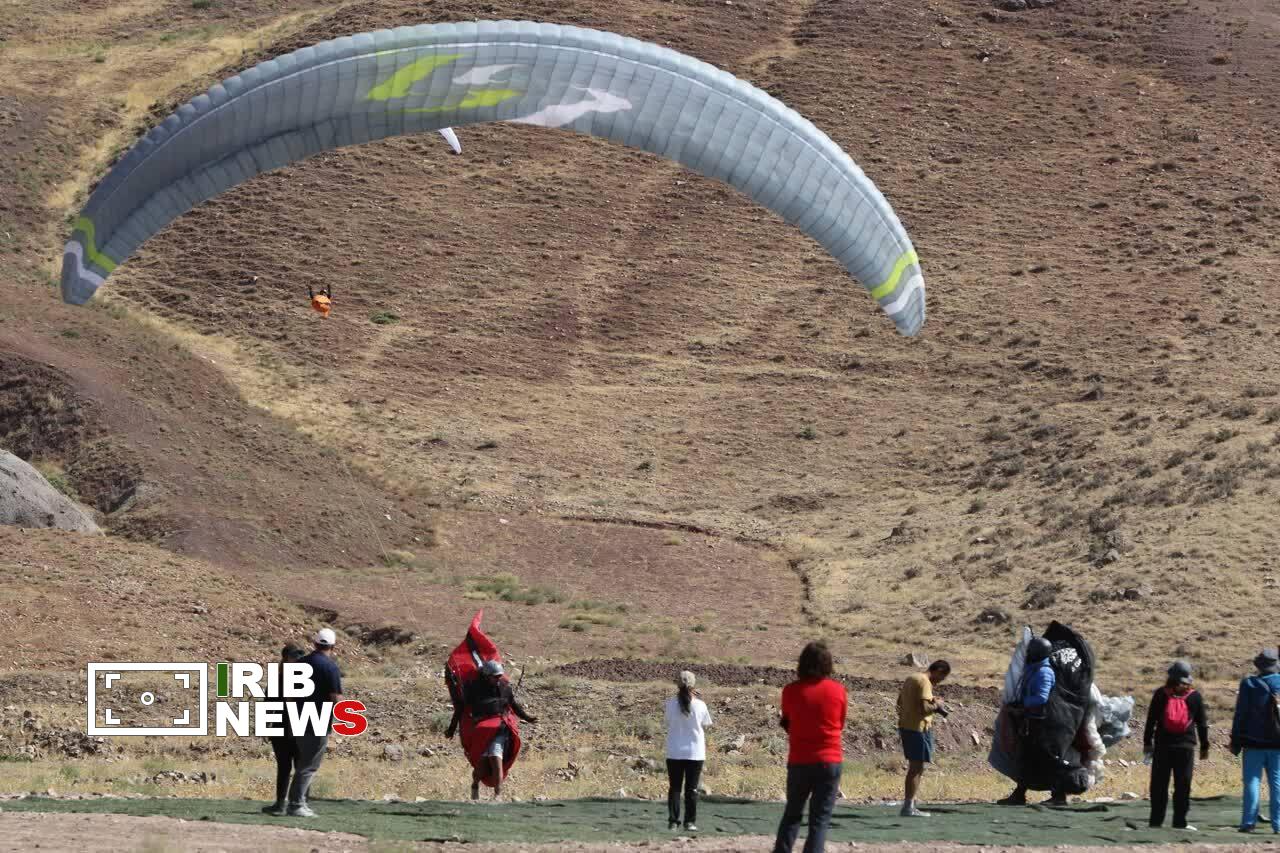 پیام آذری