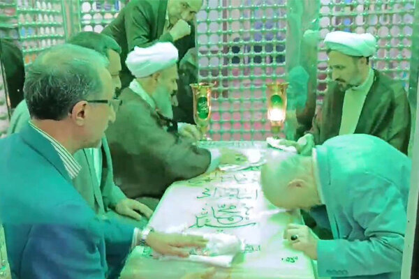 غبار روبی مزار امامزاده سید محمد (ع) مراغه