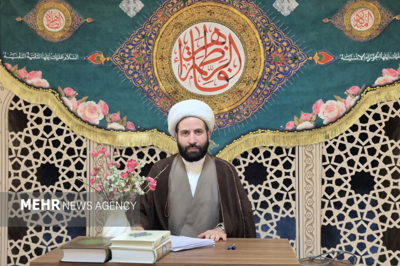 دشمن به دنبال تضعیف هویت ملی و ایجاد ناامیدی در جامعه است