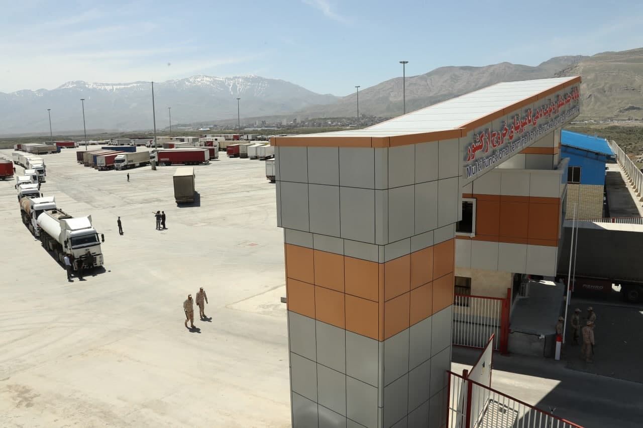 پیام آذری