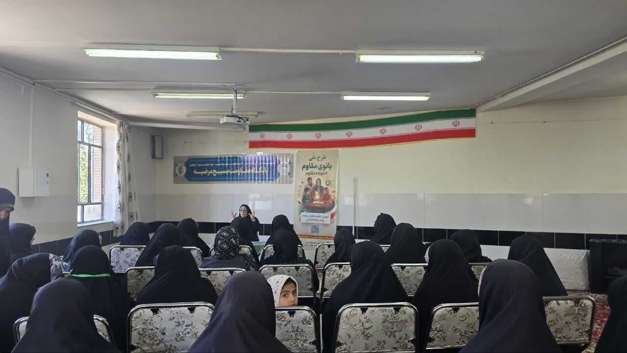 پیام آذری