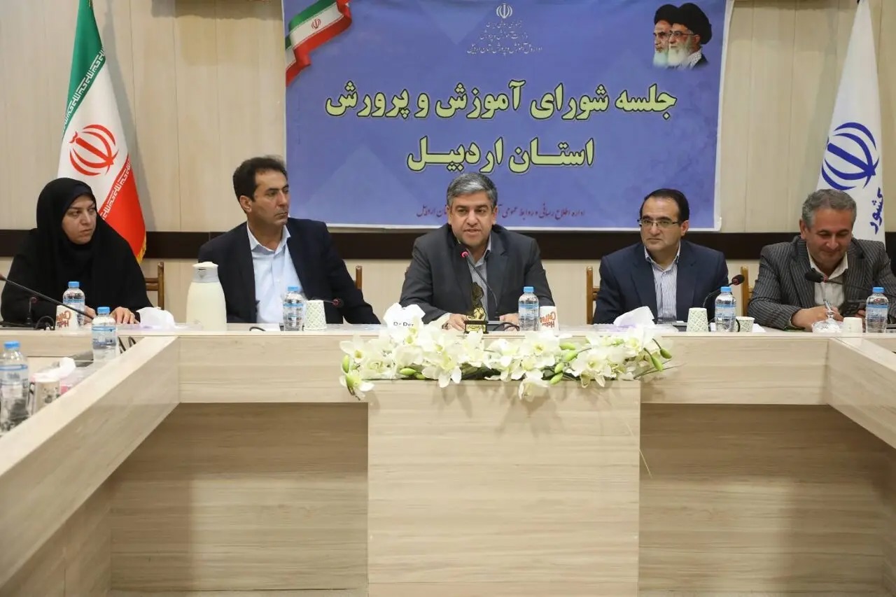 برنامه‌ریزی هدفمند برای نسل جدید و تقویت امیدآفرینی در مدارس دنبال شود