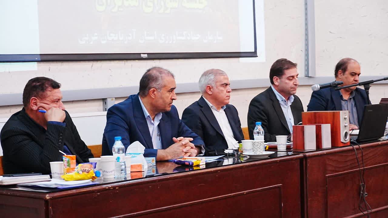 نهضت جهادی آموزش و ترویج؛ پیوند دانش علمی با مزرعه و تقویت امنیت غذایی در آذربایجان‌غربی