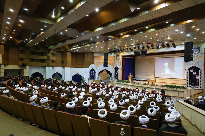 پیام آذری
