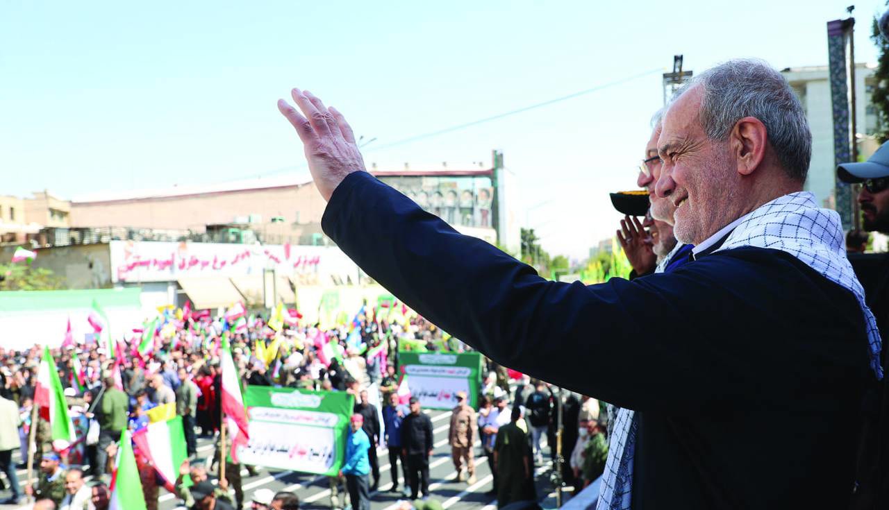 روزنامه اصولگرا: پزشکیان جور پسرش را کشید