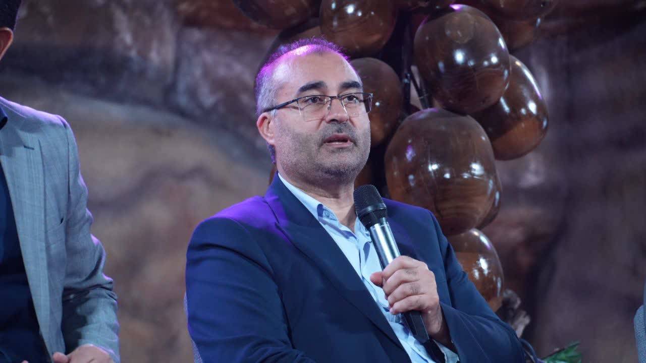 پیام آذری