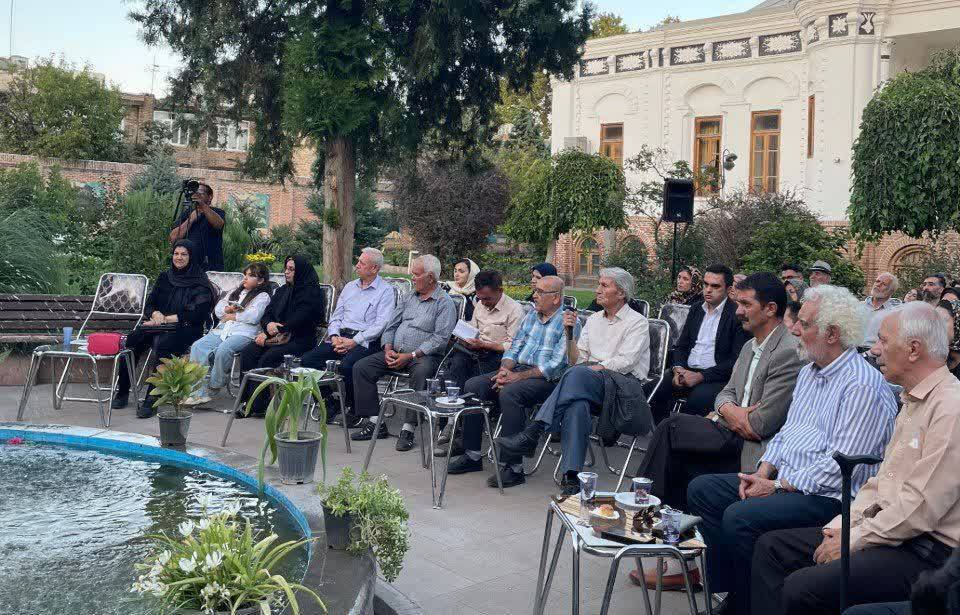 پیام آذری