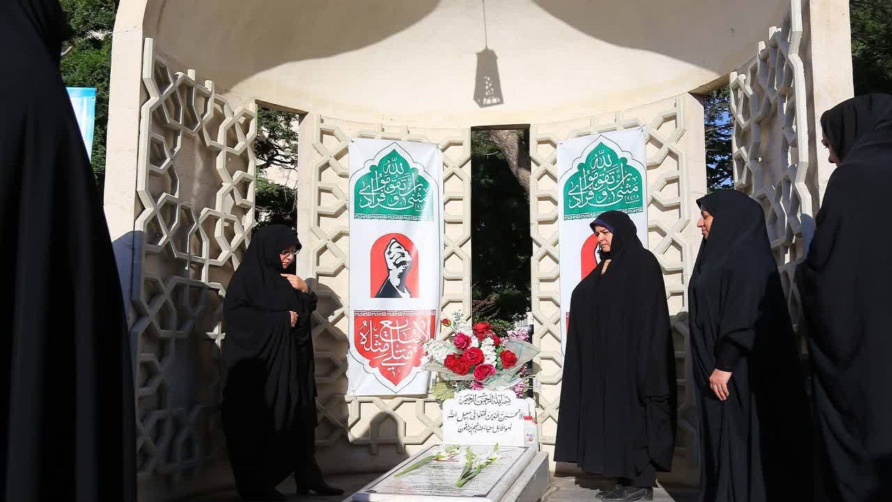 پیام آذری