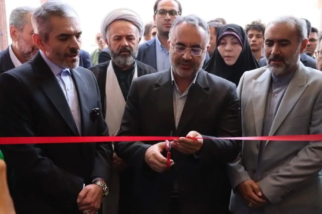 کتابخوانی را به متن زندگی و سبک زندگی مردم وارد کنیم