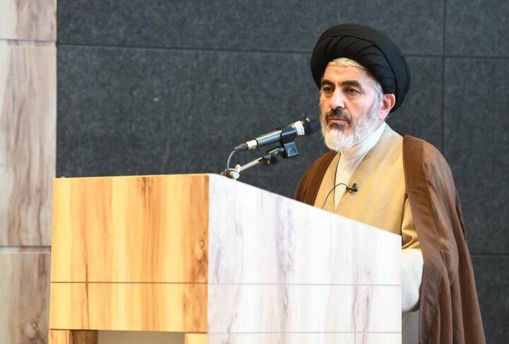 پیام آذری