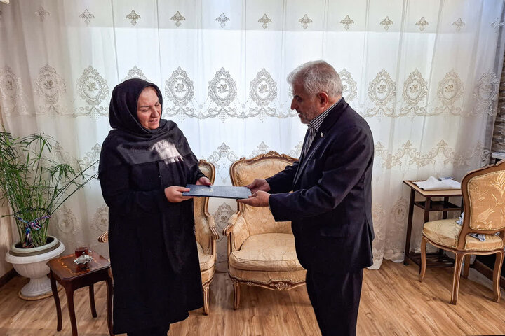پیام آذری
