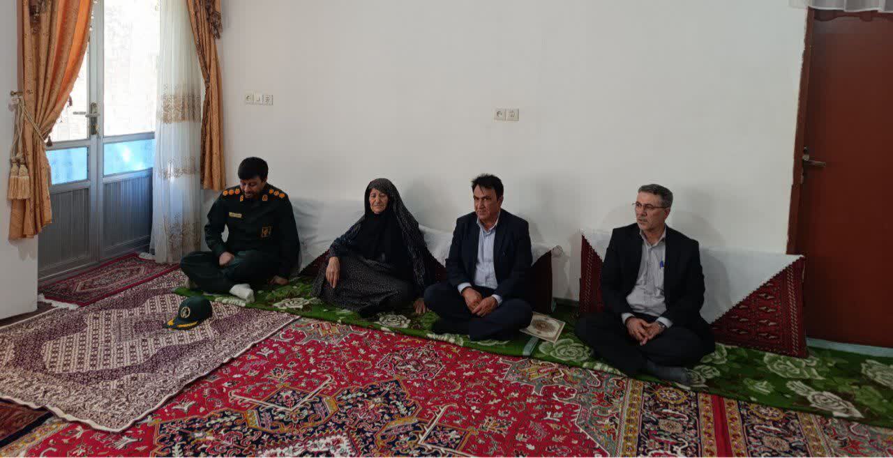 پیام آذری