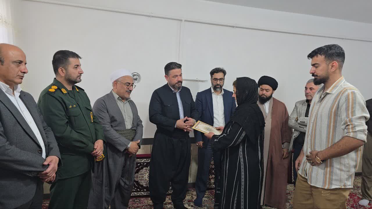 پیام آذری
