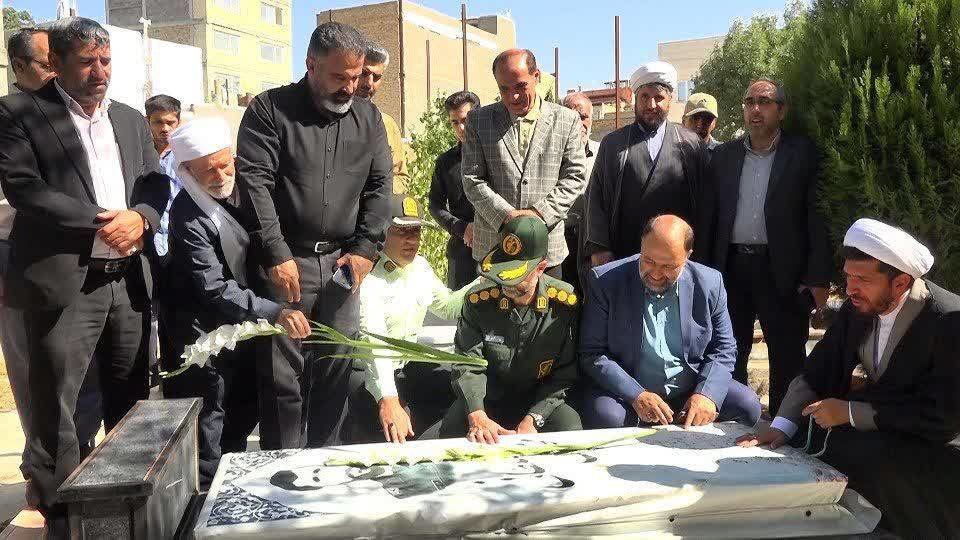 آیین میهمانی لاله ها در تکاب برگزار شد