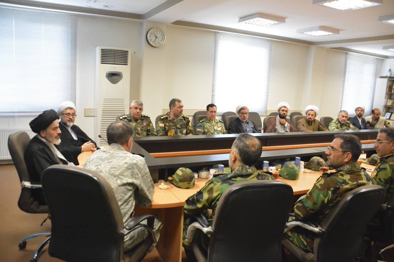 پیام آذری