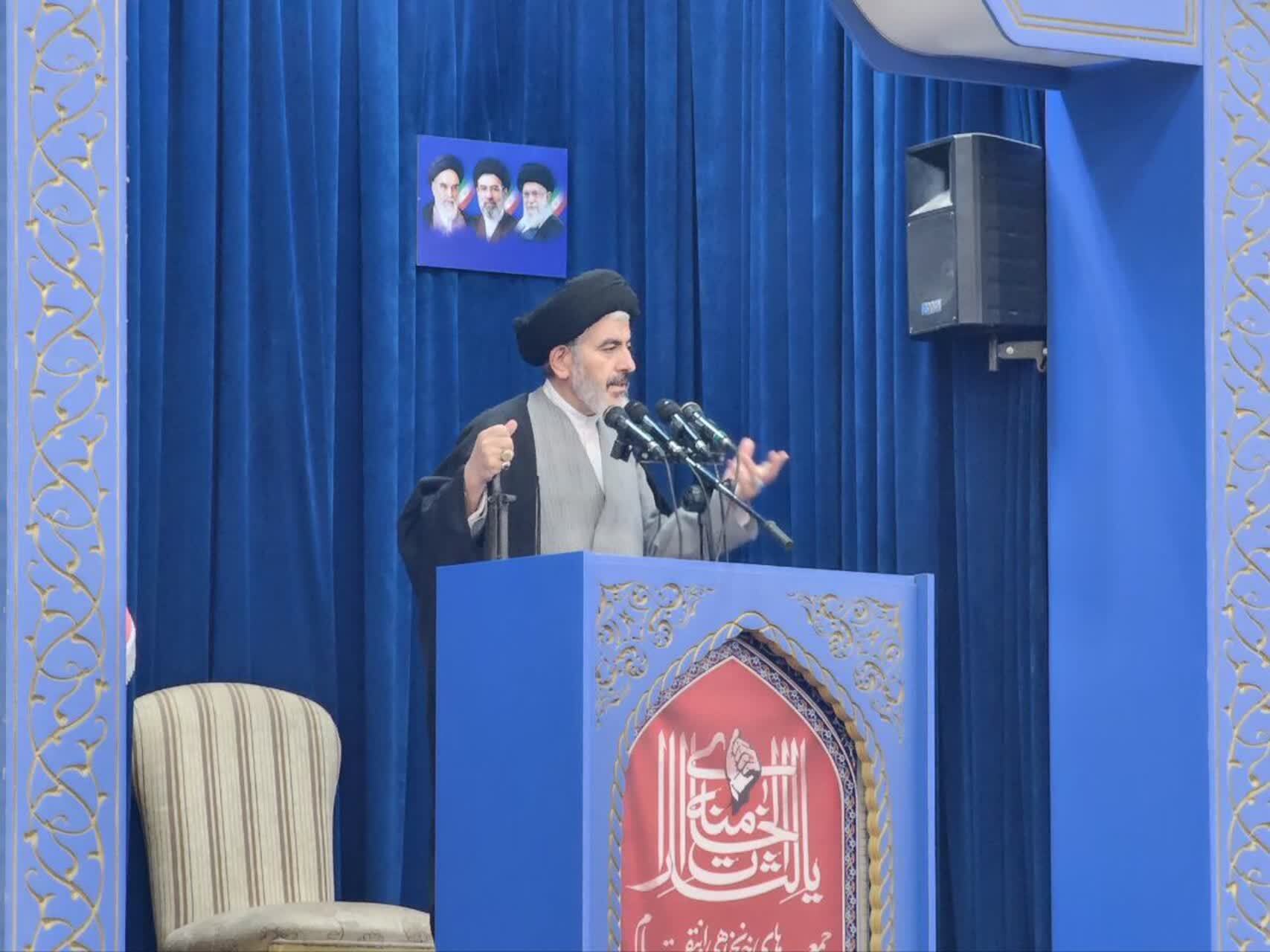 پیام آذری