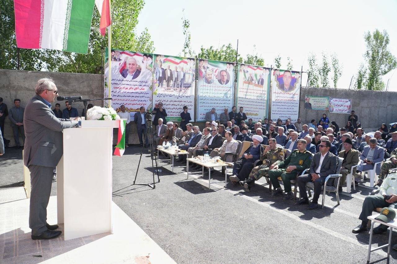 سرمست: آموزش و مدرسه مبنای توسعه و تربیت نیروی انسانی است