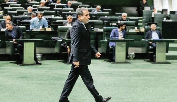 استیضاح به سبک احمدی‌نژاد